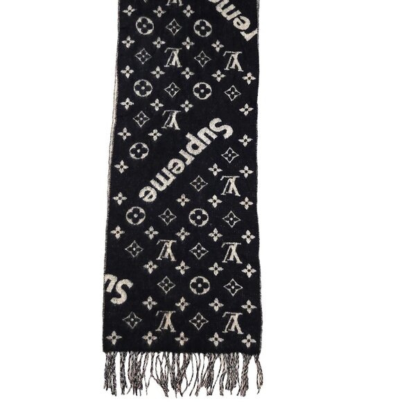Louis Vuitton LV Supreme Black & White Monogram Cashmere Scarf - Picture 5 of 15